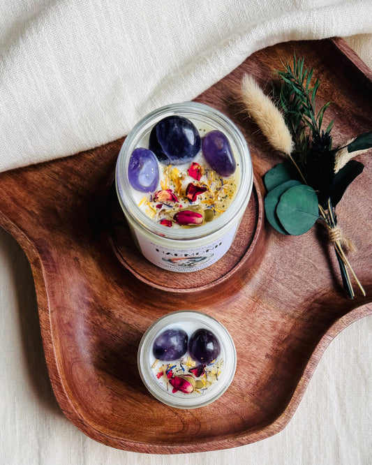 Bougie d’Intention Harmonie – Améthyste - vue de près