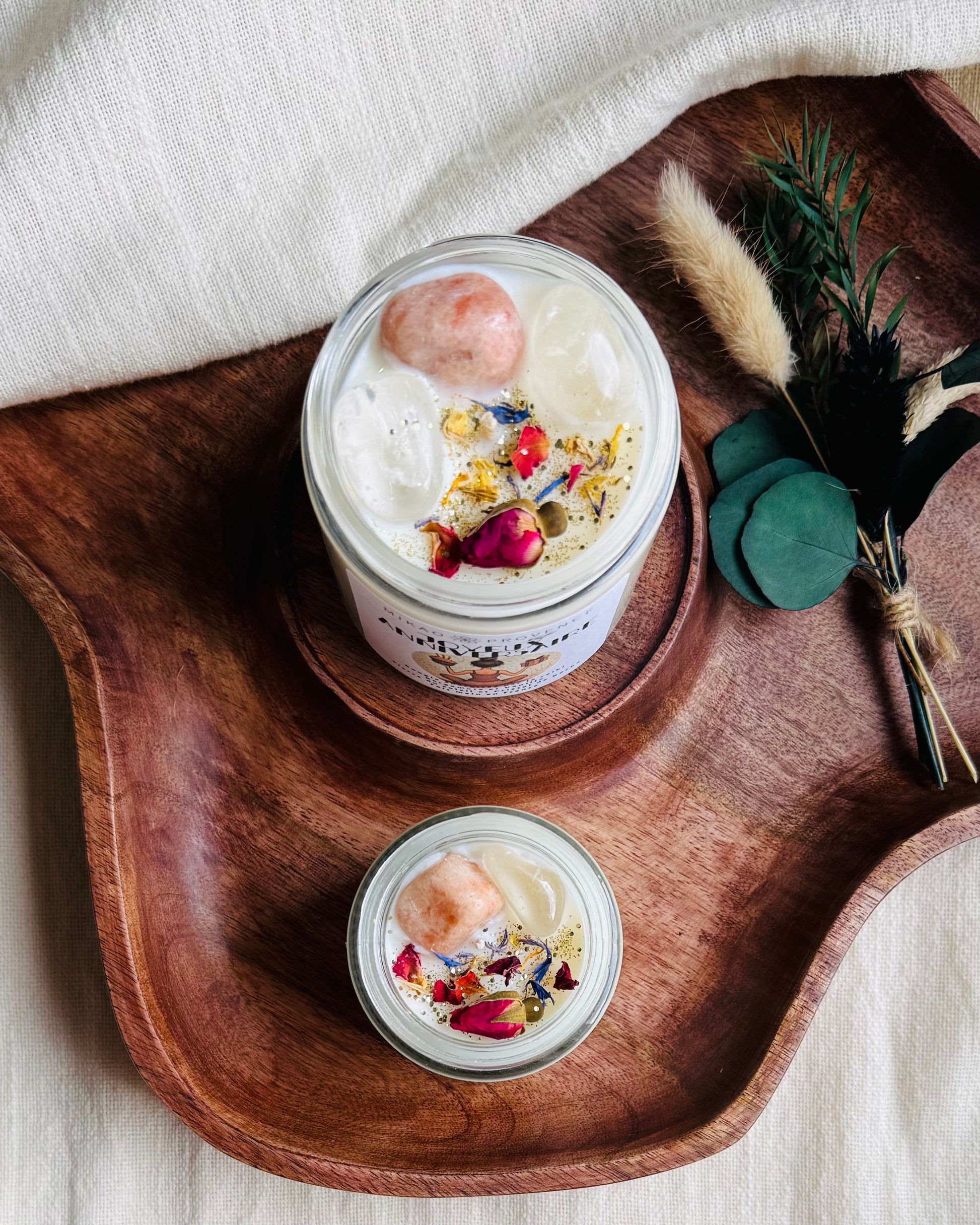 Bougie d'Intention Joyeux anniversaire - Pierre du Soleil et de Cristal de roche - vue de près